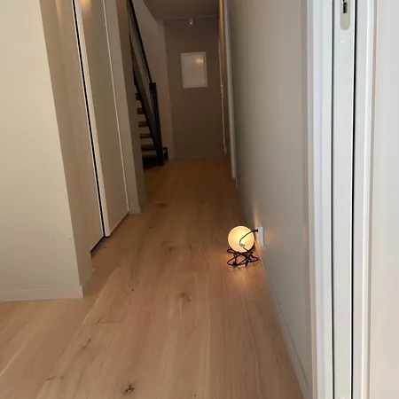 Kwatera prywatna Peaceful In A Modern And Comfortable